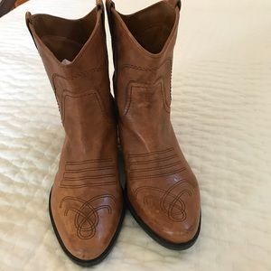 Short leather booties